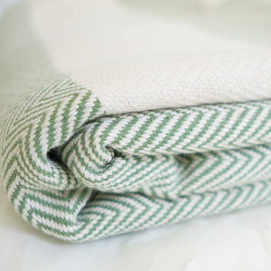 Hamam blanket / plaid Charles olive green - handwoven by Hamamista